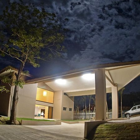 Nammbu Beach Front Bungalows Samara Luaran gambar